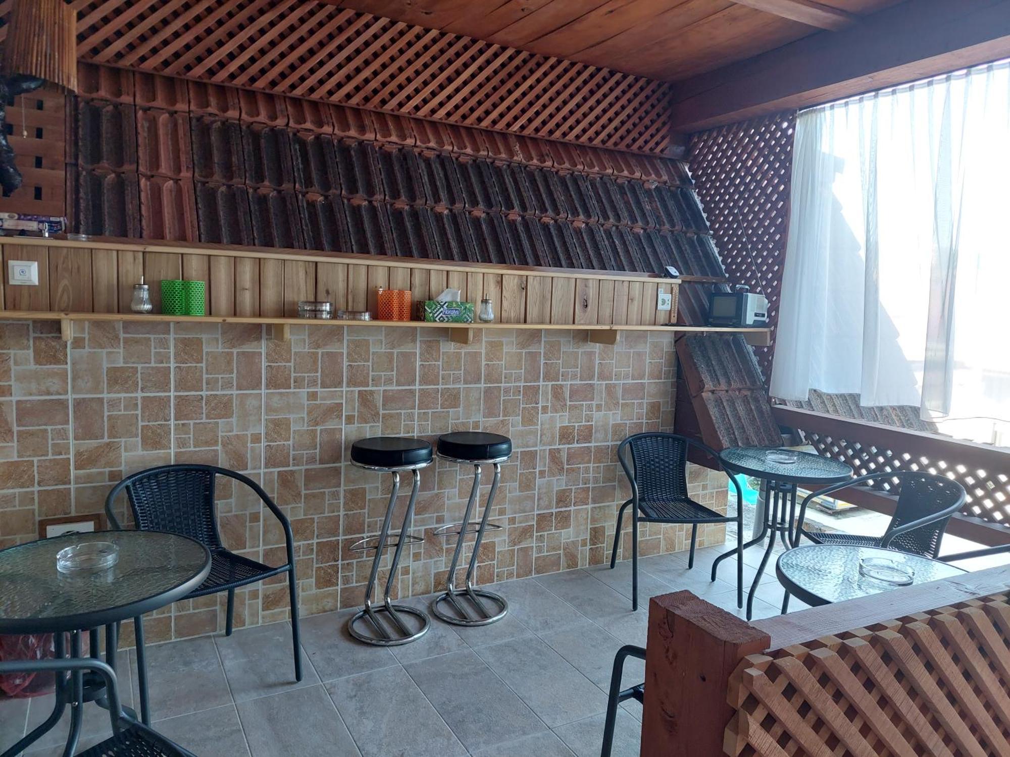 Rakija - Transit Sleep Habitación en casa particular Dobra (Hunedoara)